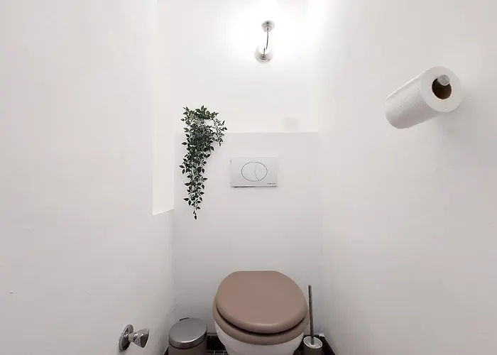 Διαμέρισμα Hidden Garden - Spacious Modern - 1 Min To Shuttle *