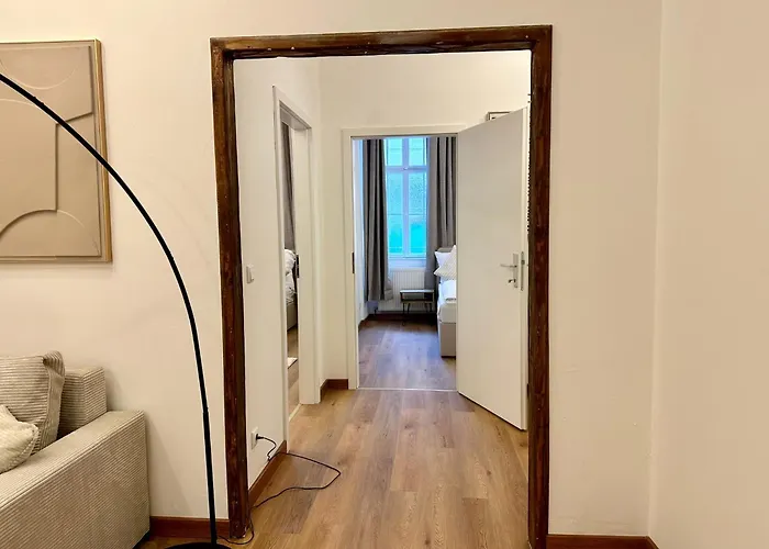 Διαμέρισμα Hidden Garden - Spacious Modern - 1 Min To Shuttle *